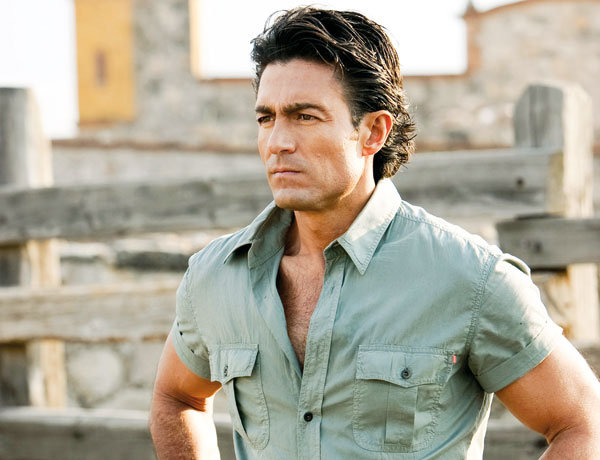 Fernando Colunga es José Miguel